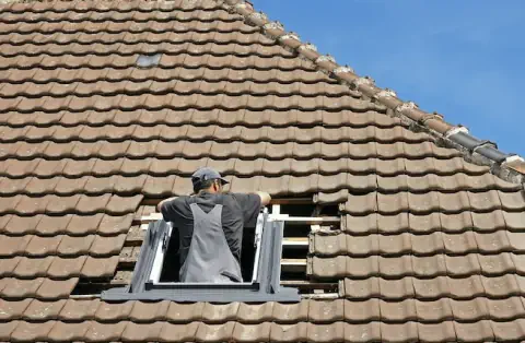 Pose de velux - La Salvetat Saint-Gilles